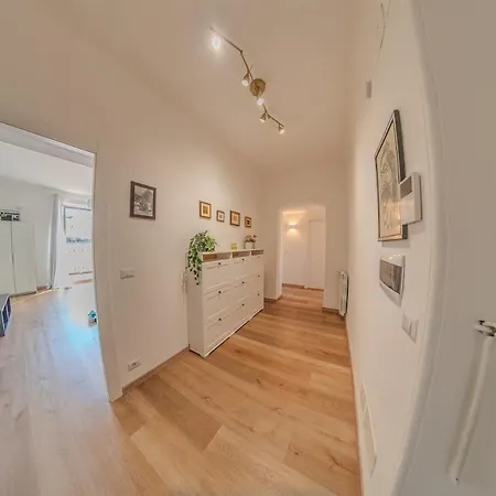 Apartment A Casa Di Ago - Elegante A Centro